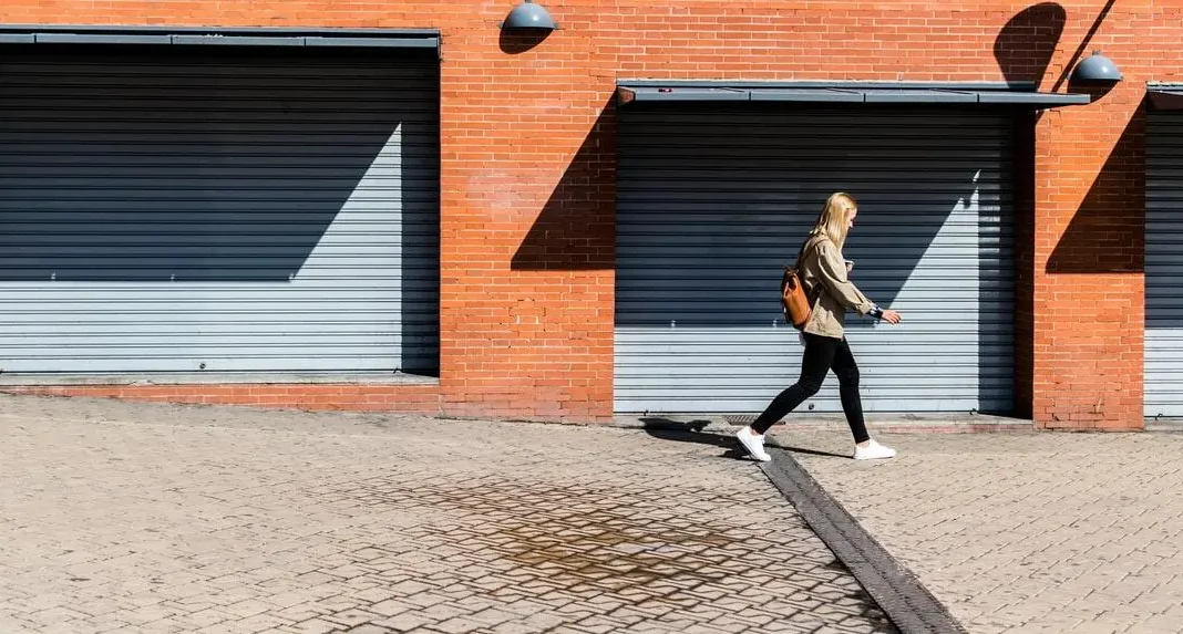 Top Business Benefits of Upgraded Commercial Garage Doors