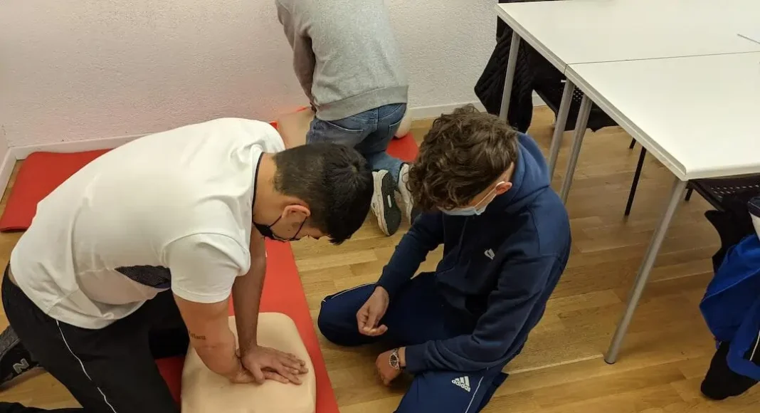 First Aid and CPR Health Care Certification Programs