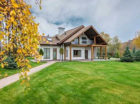 Four Unexpected Elements That Influence Your House's Value