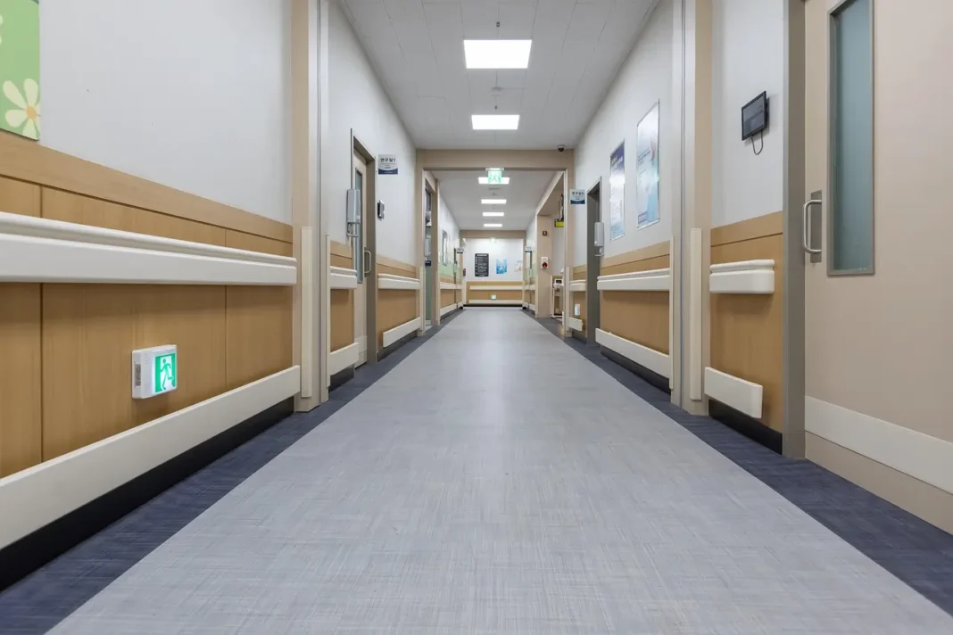 The Economic Impact of Facility Hygiene on Productivity