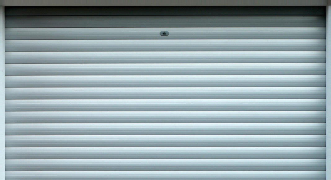 Garage-Door Choosing the Right Commercial Garage Door for Business